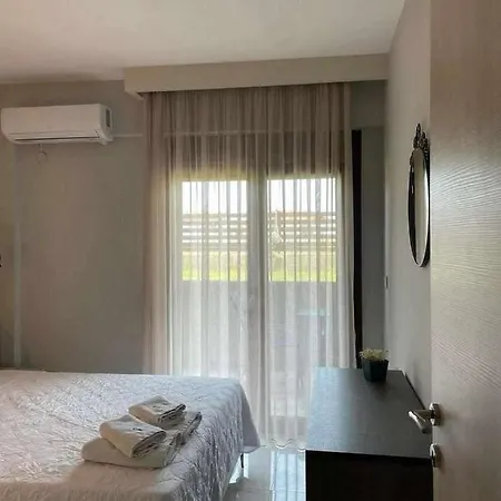 Sinodinos Deluxe アパート アフィトス