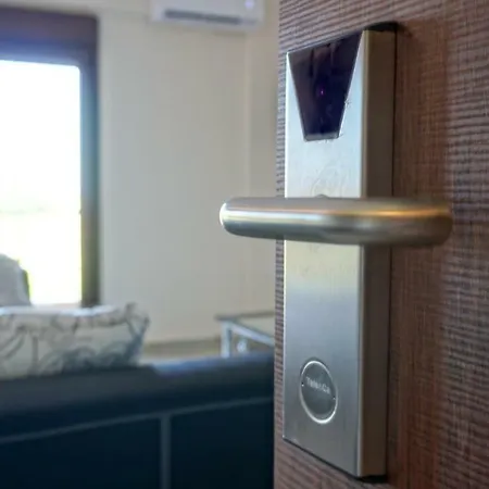 Sinodinos Deluxe アパート