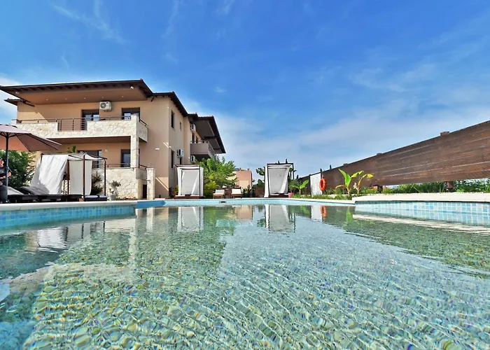 Sinodinos Deluxe * Afytos